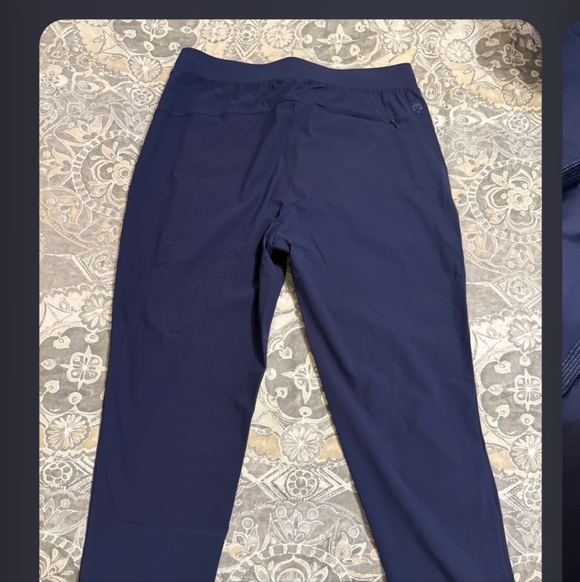 Greyson Clothier Phoenix Women's Blue Jogger Pants Midnight Blue Size Medium NWT - Picture 2 of 4